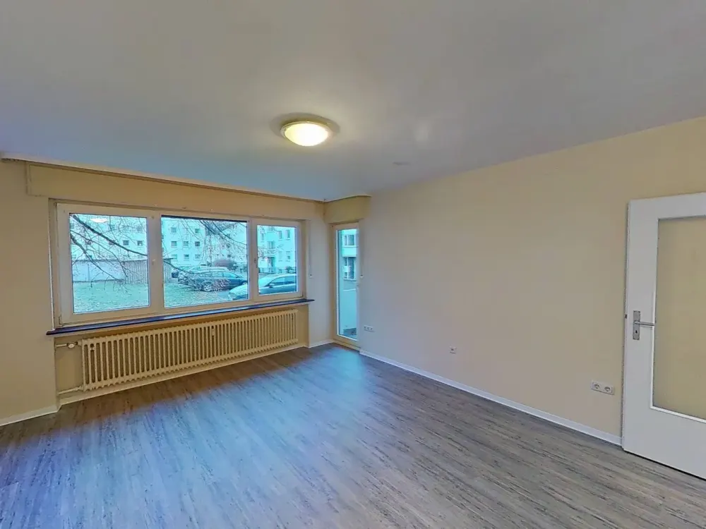 MOVE IN NOW & SAVE: Modern 3-Room Apartment with Daylight Bathroom and Large BALCONY
