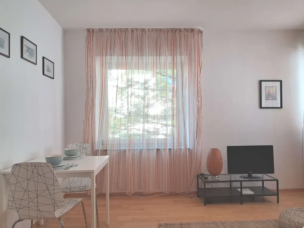 Bright Furnished 2-Room Apartment in Stuttgart Weilimdorf, at Löwenmarkt!