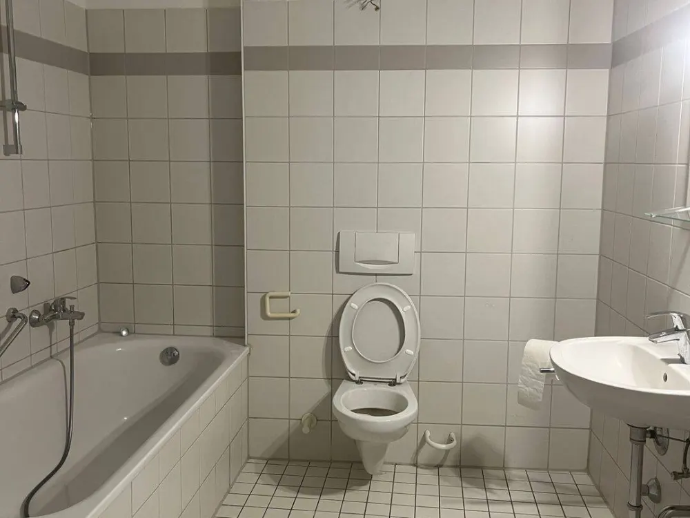 5-Room Apartment for Rent in Hopfenmarkt! Commission-Free I www.dsr-asset.com