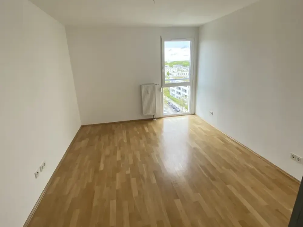 View of Hirschgarten: Bright 2-Room Apartment with Balcony