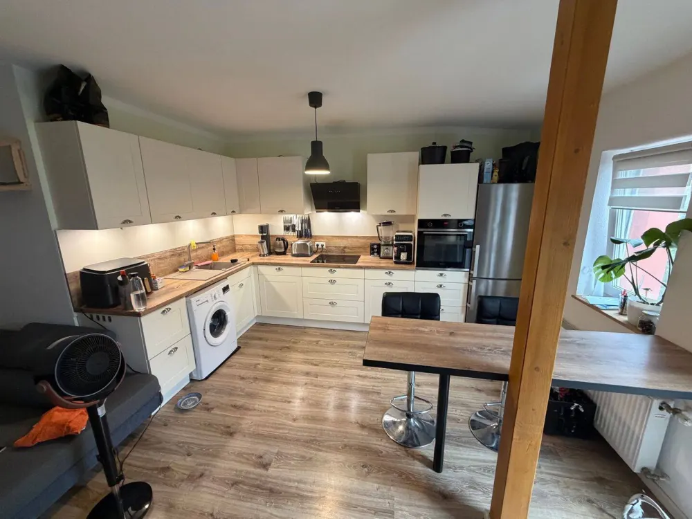 3-Room Apartment with 2x Balcony, Bathroom with Bathtub and Shower in Clara-Zetkin-Straße / Corner Klausenerstraße / Erfurt-Daberstedt