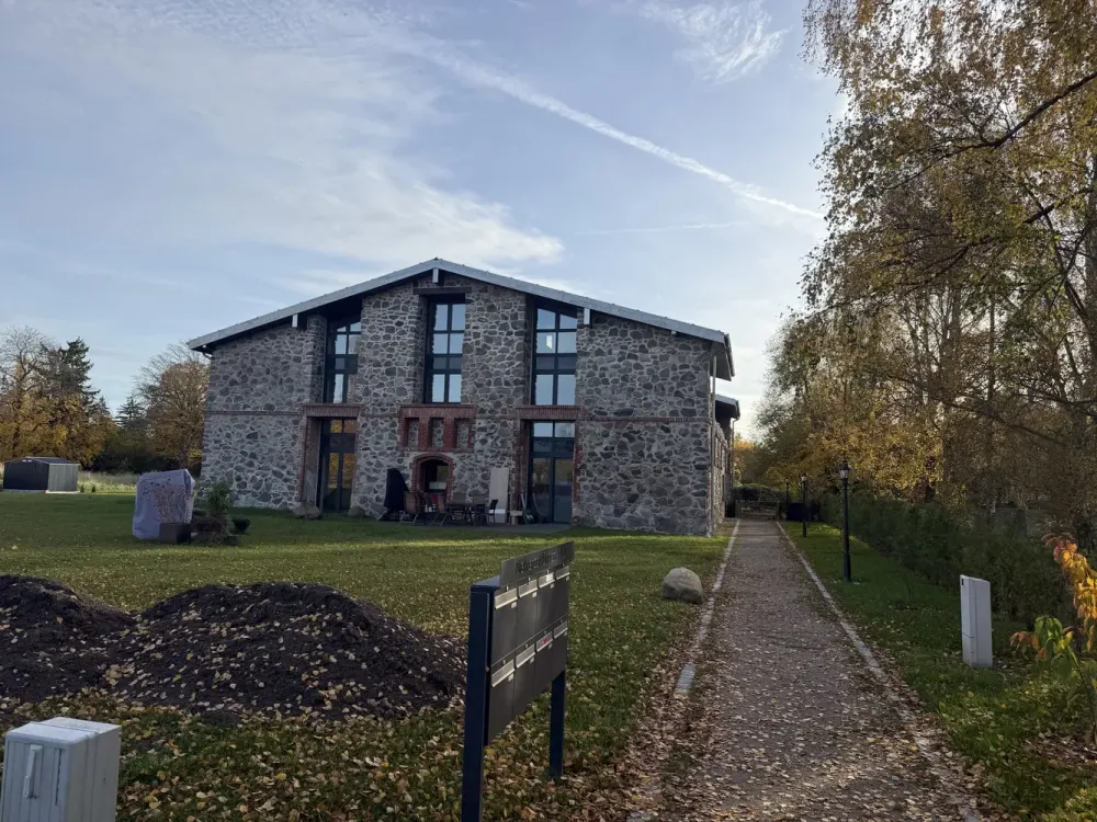 Schöne 4-Raum Maisonette Wohnung an freundliche Nachmieter abzugeben ! NEU