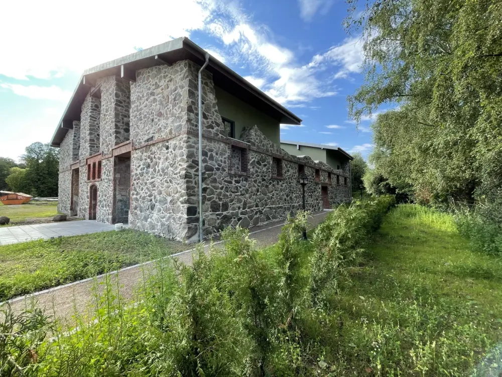 Schöne 4-Raum Maisonette Wohnung an freundliche Nachmieter abzugeben ! NEU