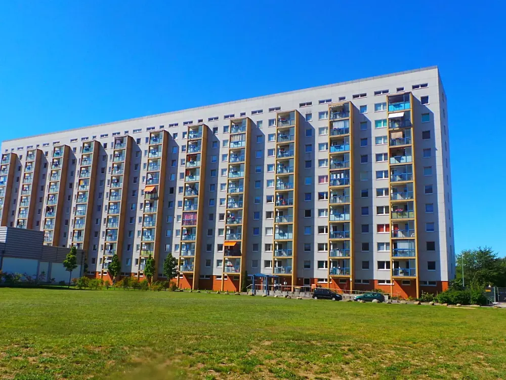 Modern Residential Complex on the Edge of Lütten-Klein with Laminate, Bathtub, Balcony and Elevator...!!!
