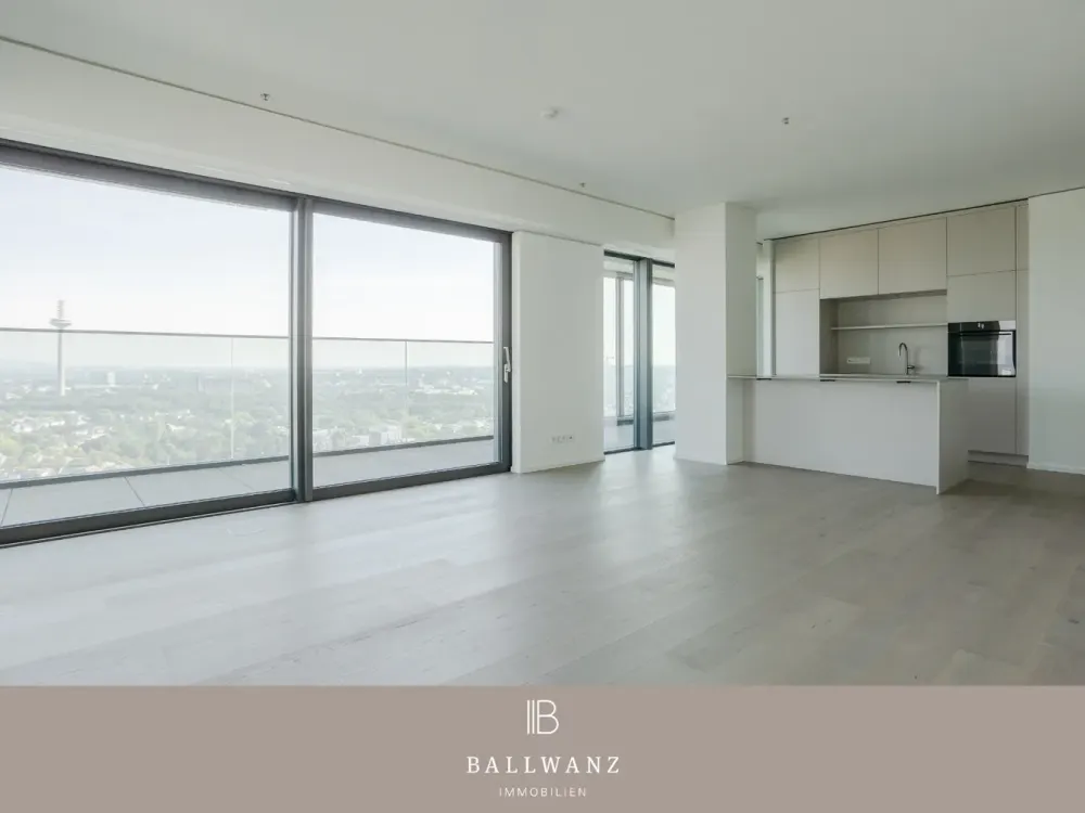 Your Dream Apartment in Westend with Two Balconies and Modern Fitted Kitchen