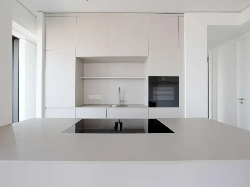 Your Dream Apartment in Westend with Two Balconies and Modern Fitted Kitchen