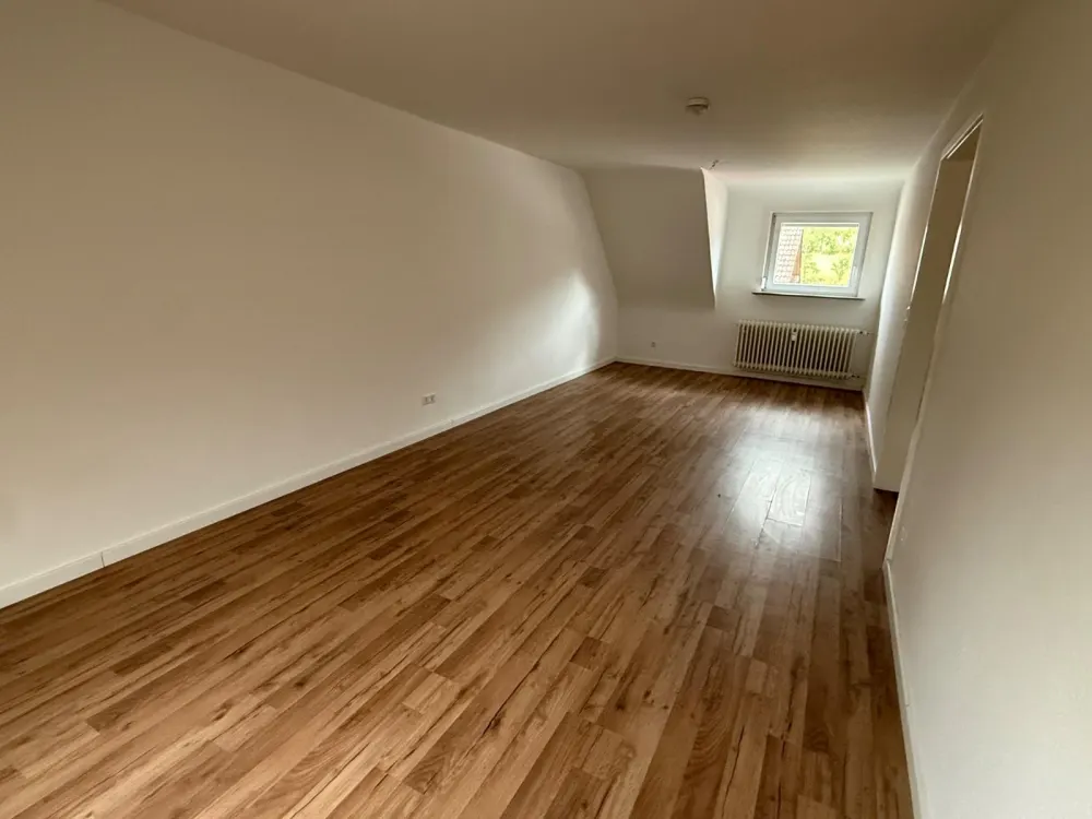 Tolle 5,5-Zimmer-Wohnung mit Dachterrasse und Garage (125qm)