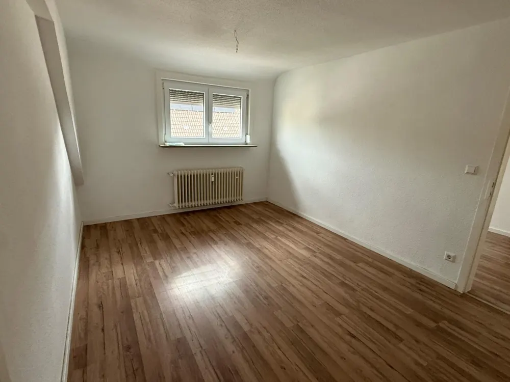 Tolle 5,5-Zimmer-Wohnung mit Dachterrasse und Garage (125qm)