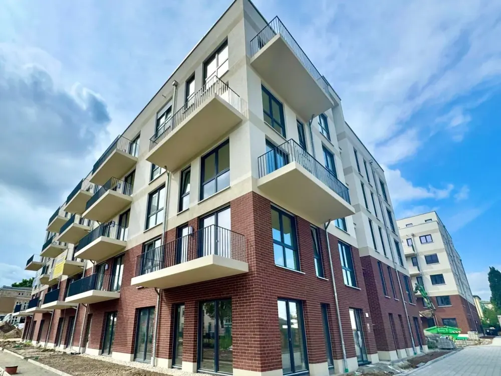 3-Room Apartment with Balcony