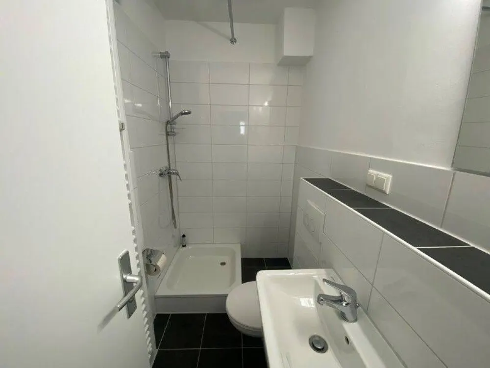 Helle 1-Zimmer-Wohnung mit Balkon