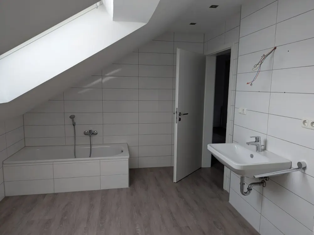 Modern 2.5-Room Apartment with Balcony/Parking in SN/Mastbruch Available Immediately
