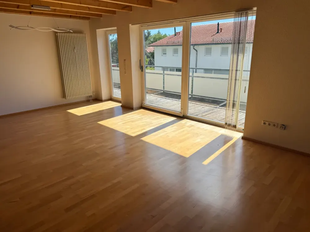 Helle energieeffiziente 117 m² Maisonette mit Klimaanlage (ab 2027), Galerie und Südterrasse