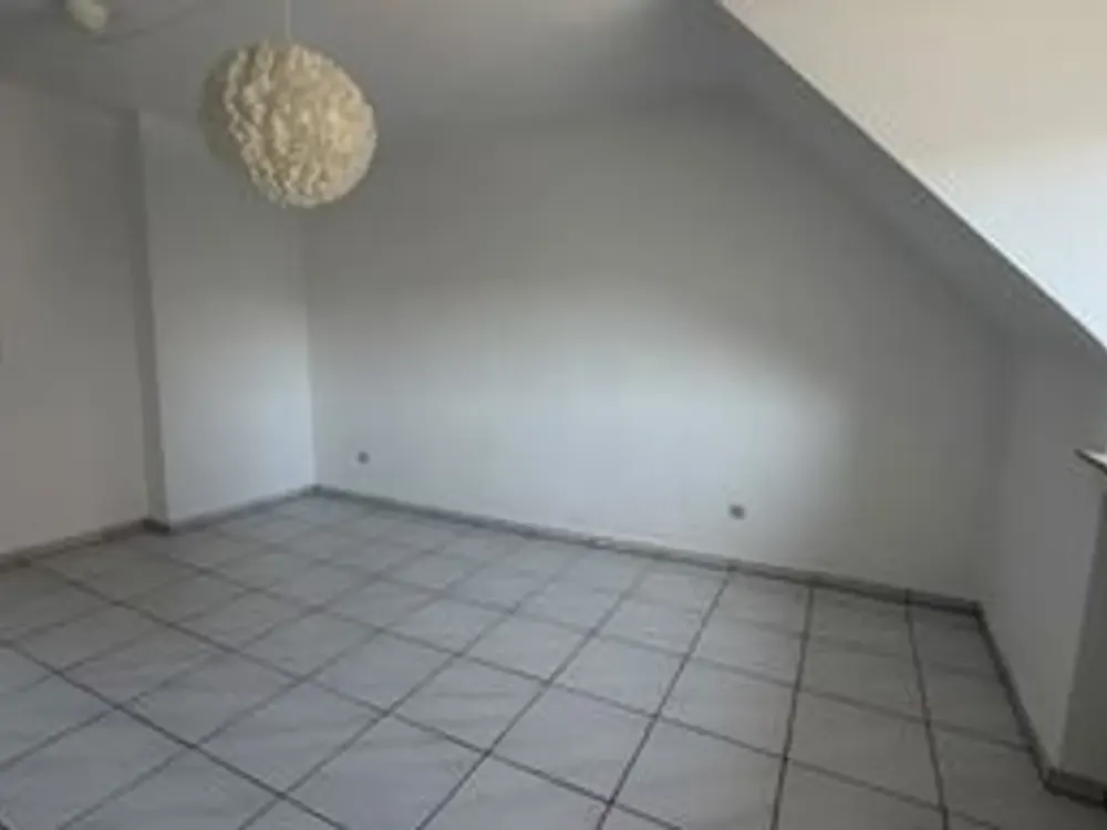 Practical Apartment in Sülz