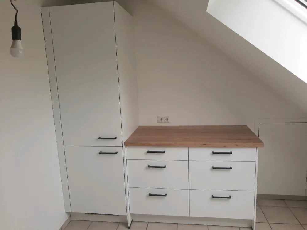 Quiet, Renovated 3-Room Apartment with Balcony Available Immediately