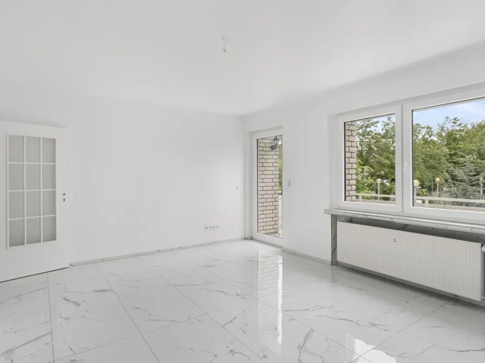 Freshly Renovated & Immediately Available, 84 m² of Comfortable Living in a Quiet Location