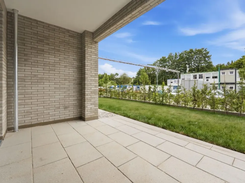 3-Room Garden Apartment with Fitted Kitchen, Parking Space and High-Quality Features