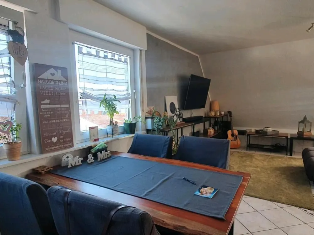 Apartment for 1 - 2 persons, spacious living room, 1 bedroom, see