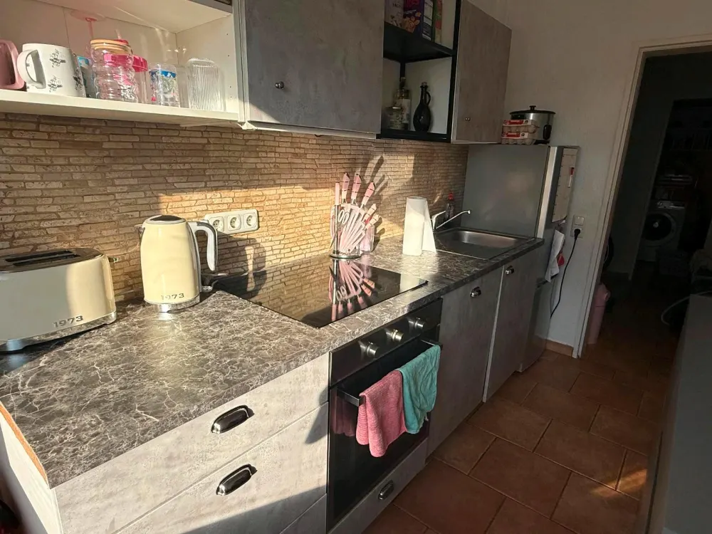 2.5-3 Room Apartment