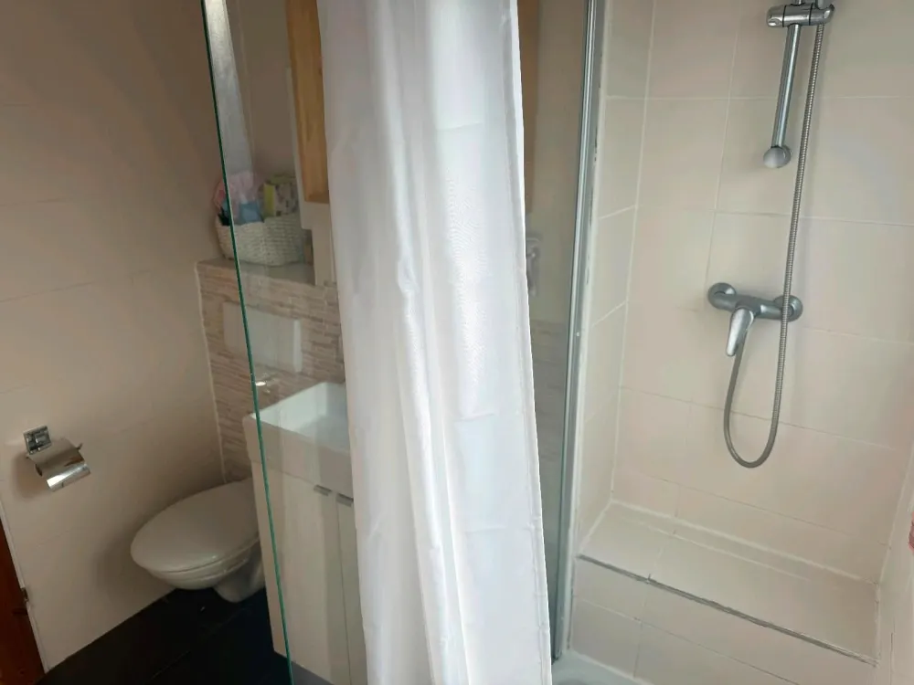 2.5-3 Room Apartment