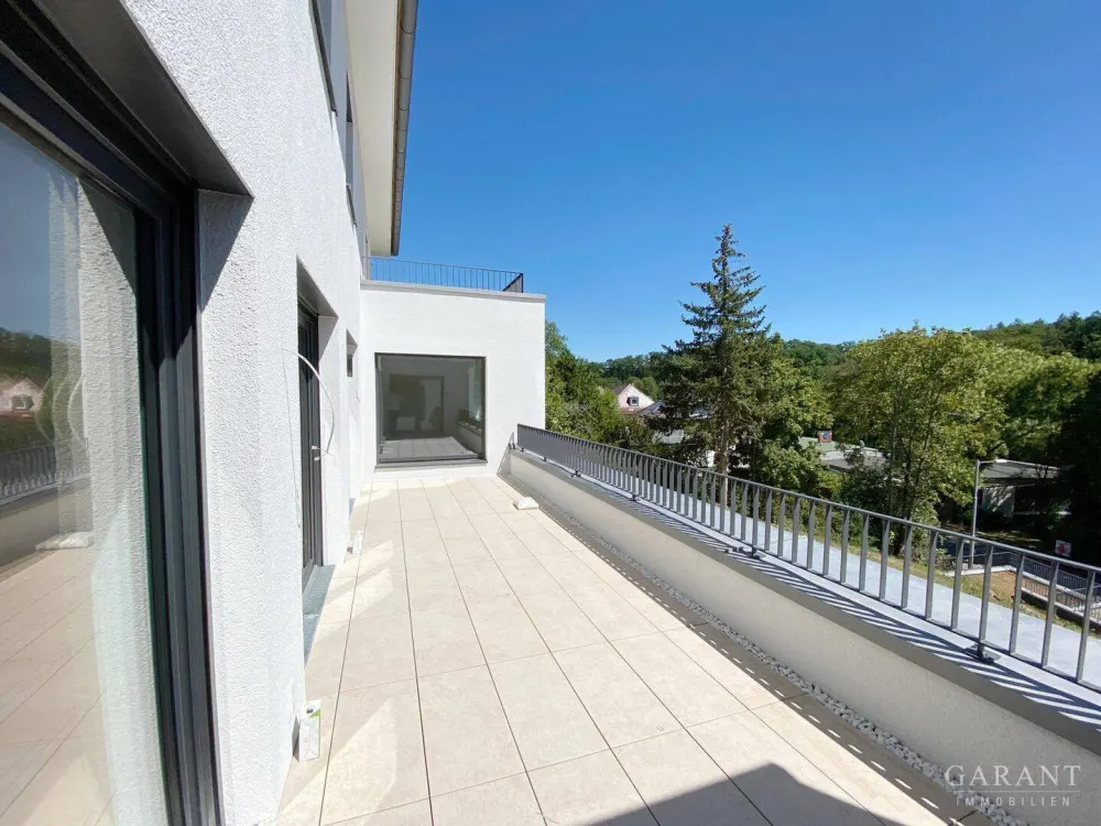 Dream Home in Botnang - Extremely Representative and Modern Apartment!