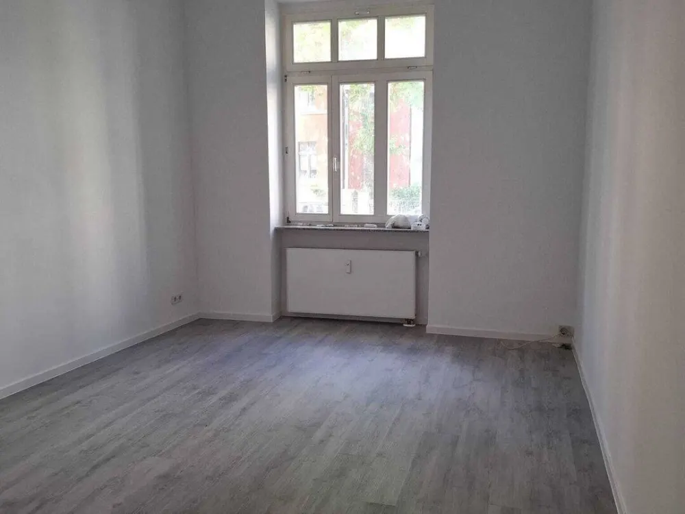 3-room apartment in a renovated Gründerzeit building near Erfurt city center