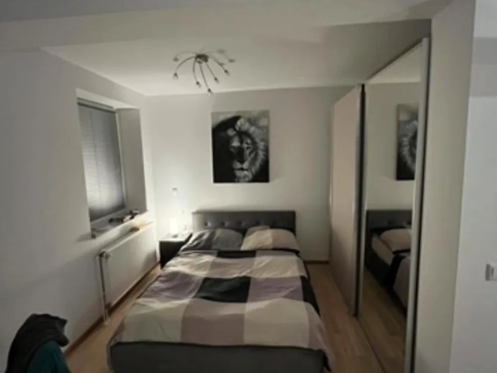 Bright 1-Room Apartment with Balcony in Zooviertel