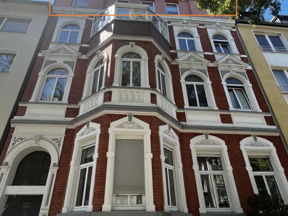 Southern City Center! 3-Room 98m² Apartment with Balcony! Bathroom with Shower/Bathtub, Guest WC!
