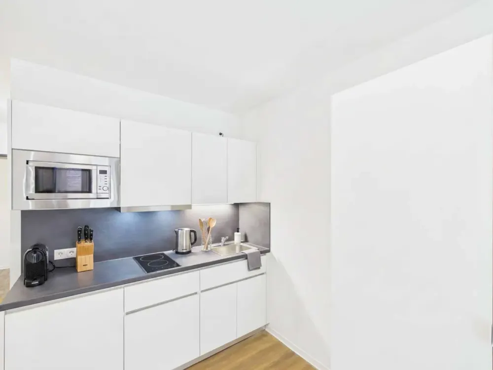 Stylish Furnished All-Inclusive Apartment in Leverkusen | Classic Studio