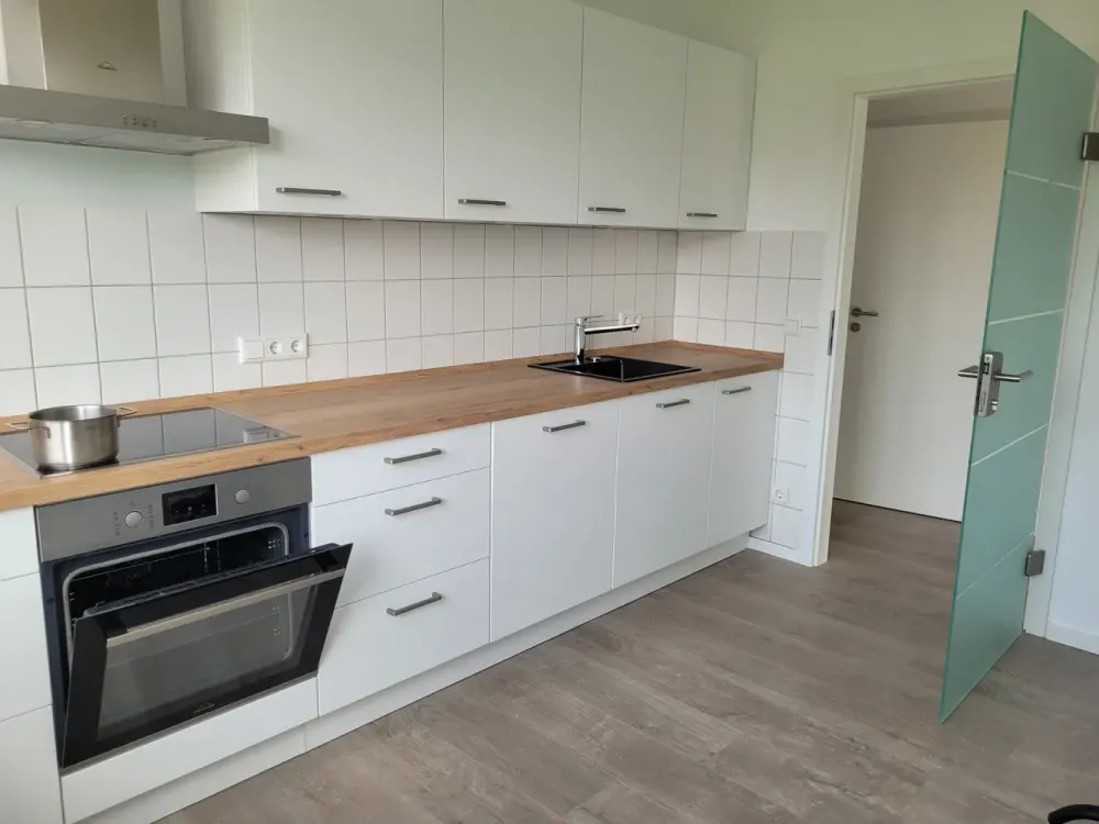Renovated 2-Room Apartment in a Two-Family House