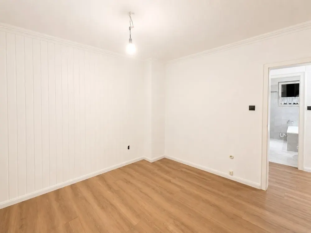Renovierte Helle 3-Zimmer-Wohnung in ruhiger Lage - Huchting - WG Geeignet - Familienfreundlich