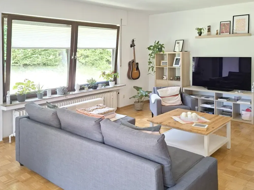 In Druseltal/ Bad Wilhelmshöhe: Spacious 2-Room Maisonette Apartment