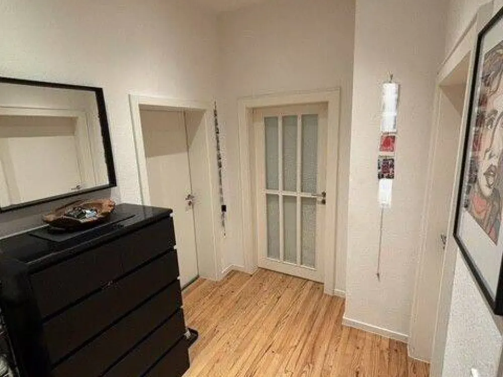 Helle 2-Zimmer-Wohnung mit Parkett, hohen Decken und Kellerraum in der Saarbrücker Innenstadt!