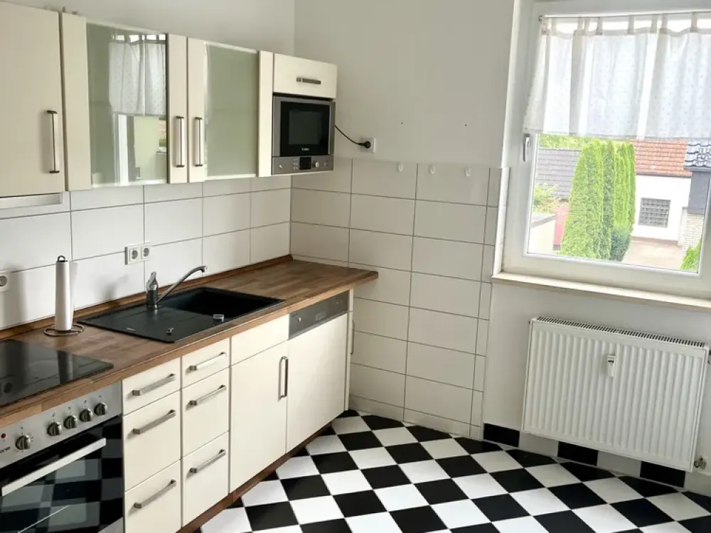 Two Rooms in Unna: Practically Designed Apartment