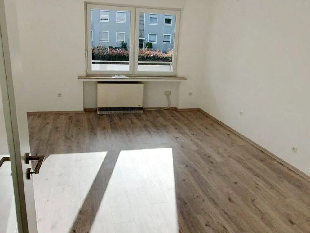 Beautiful 2.5 Room Apartment 68sqm in the Heart of Do-Hörde Near Phoenix-See