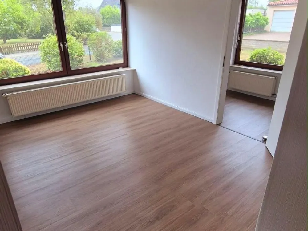 2-Room Granny Flat 44sqm Renovated Oyten Rental Apartment