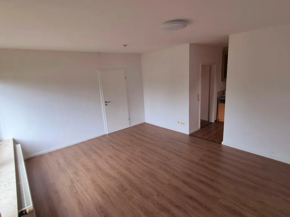 2-Room Granny Flat 44sqm Renovated Oyten Rental Apartment