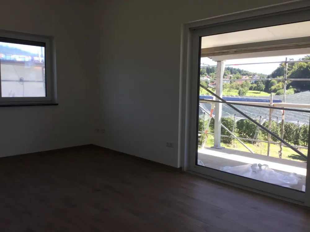 Tasteful 4-Room Apartment with High-Quality Interior and Fitted Kitchen in Tettnang