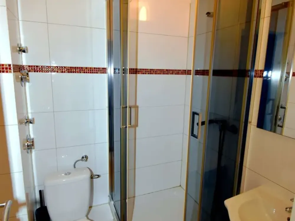 1-Room Apartment for Rent in Wedel Tower!