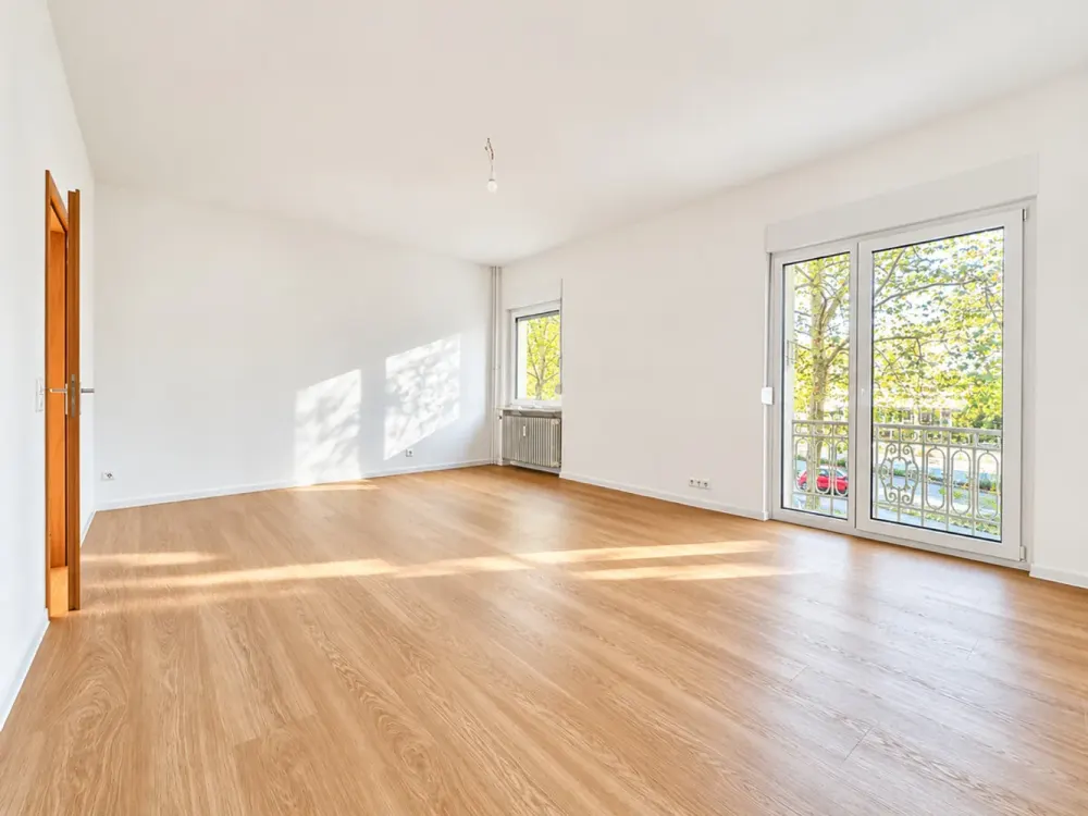 Spacious 4-Room Apartment with Balcony and Cellar