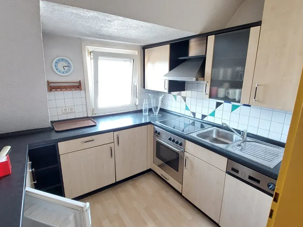 Living with Character: 1.5-Room Apartment in Stuttgart-Zuffenhausen