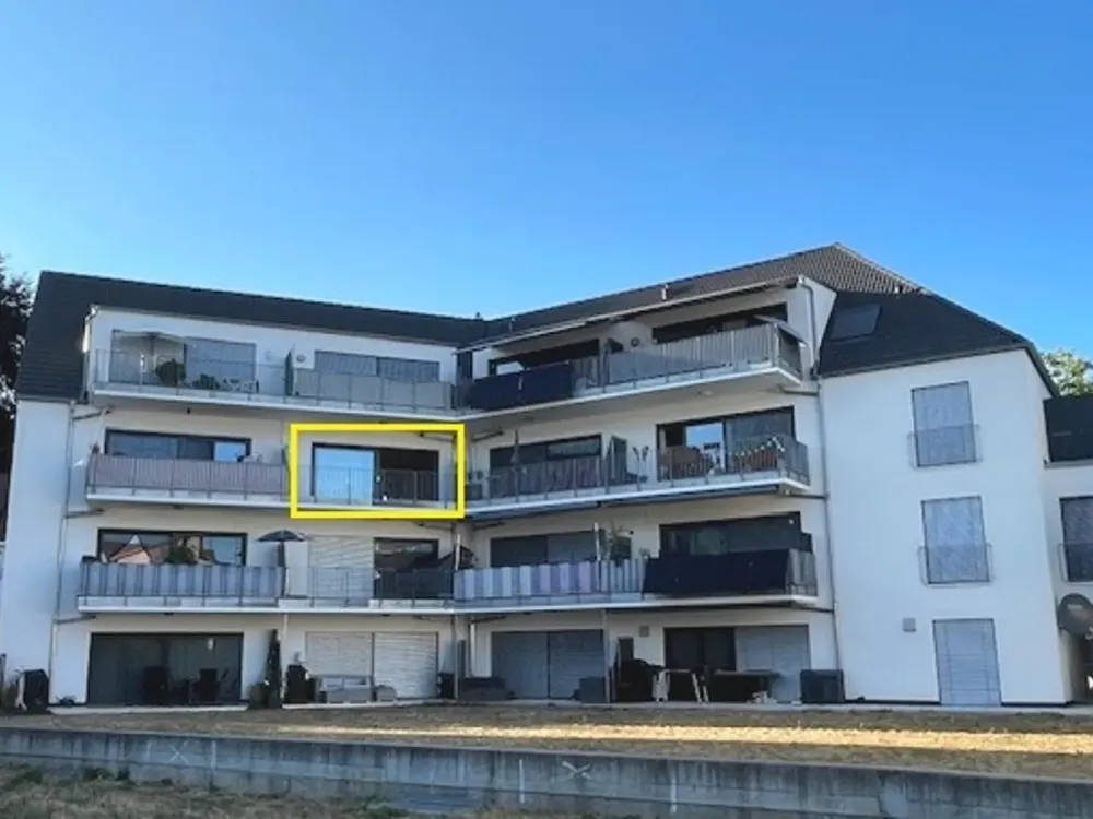 Schicke 2-Zimmer-Wohnung mit Balkon und Tiefgaragenstellplatz