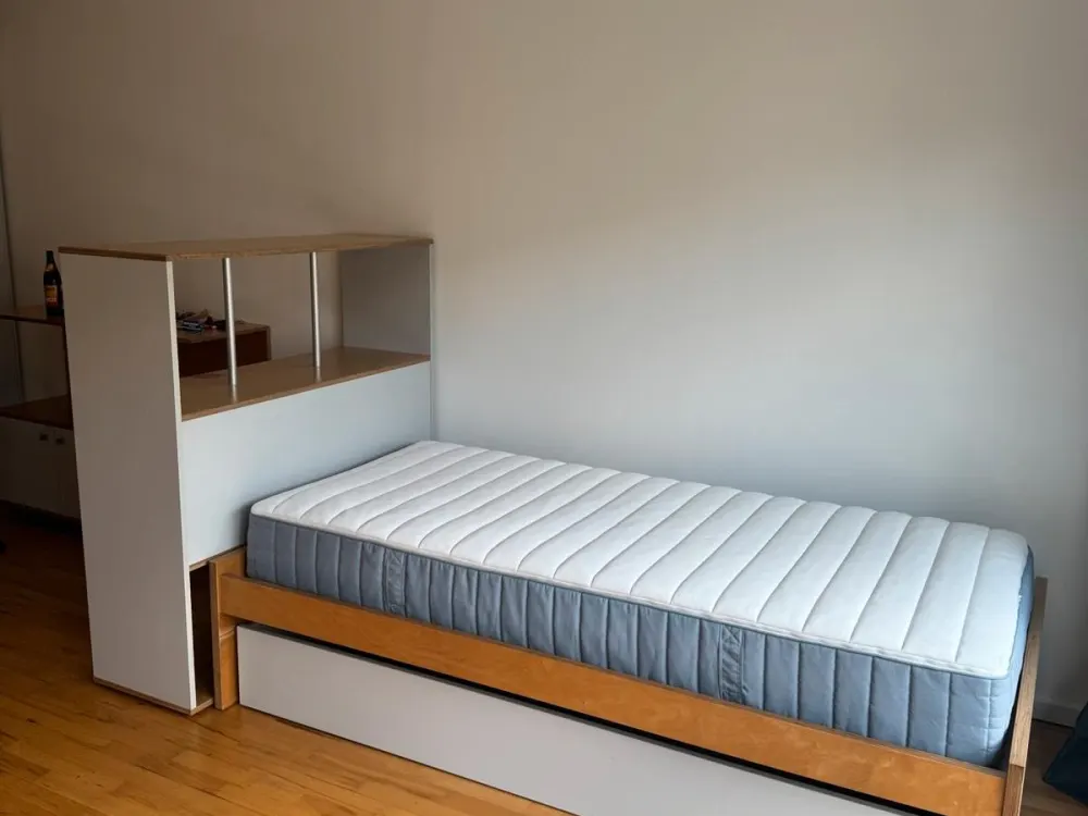 One-Room Apartment Available Immediately Including Parking Space for RENT!
