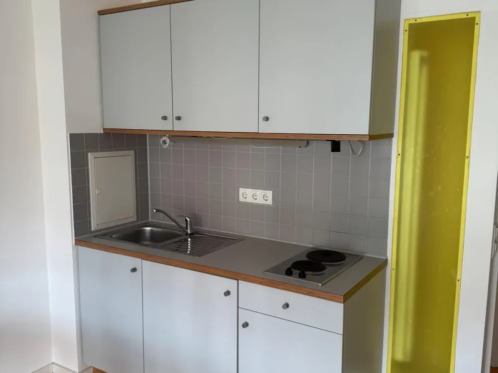 One-Room Apartment Available Immediately Including Parking Space for RENT!