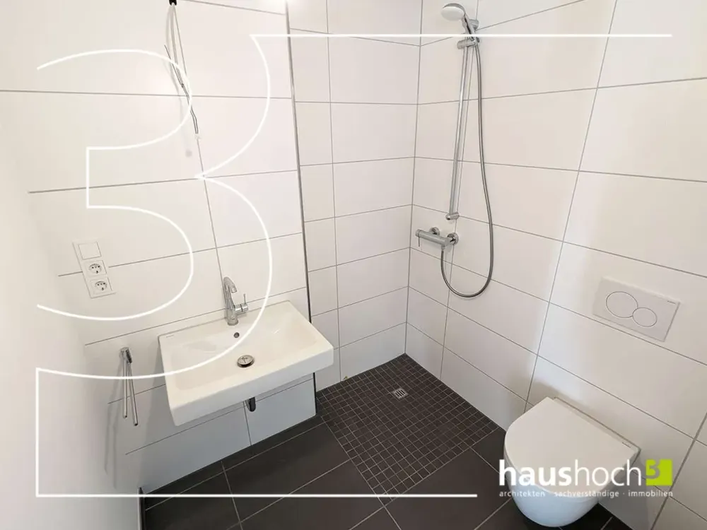 Top Location! Amenities Within Walking Distance