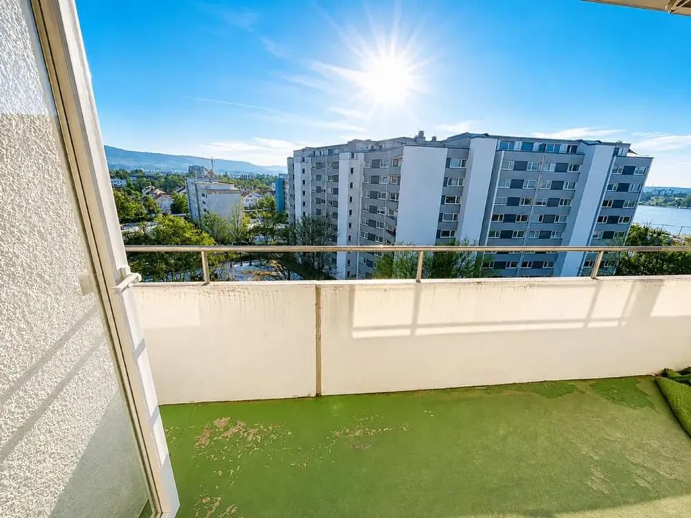 7368 - 3-Zimmerwohnung mit Loggia mit Aussicht in Ettlingen!