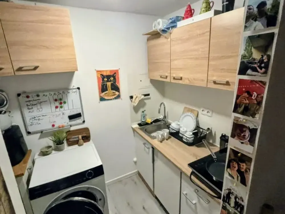 Suitable for Shared Living: Modern Living in Berg am Laim: Bright 2-Room Apartment with Balcony, Kitchen, Cellar