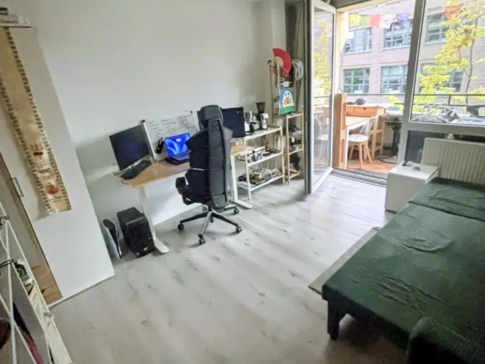 Suitable for Shared Living: Modern Living in Berg am Laim: Bright 2-Room Apartment with Balcony, Kitchen, Cellar