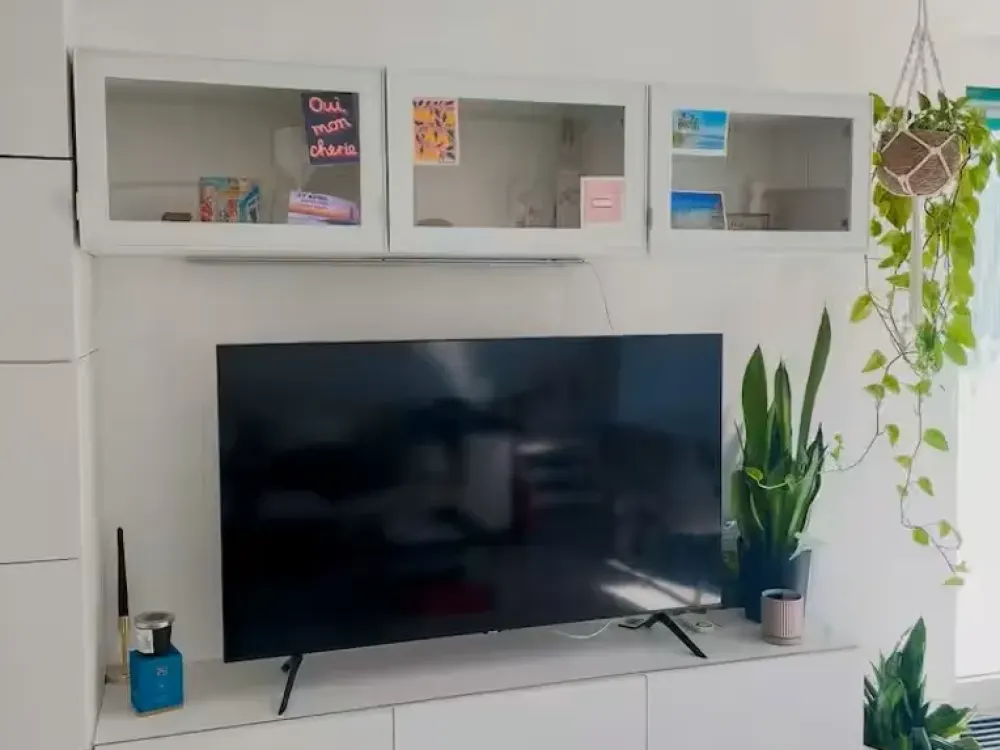 2-Room Apartment with Balcony in Köln-Weidenpesch