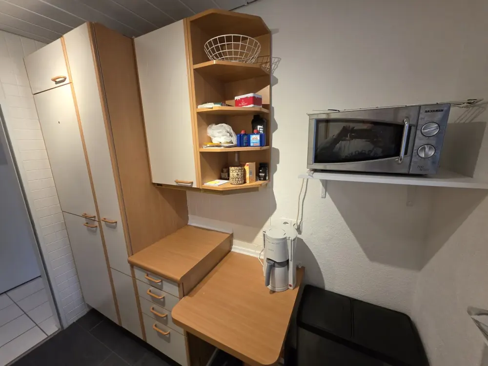 2-Room Apartment with Balcony in Köln-Weidenpesch