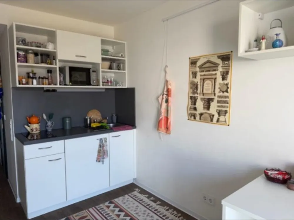 Modern Studio Apartment in Perfect Central Location
